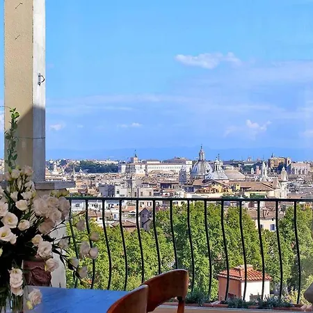 Daire Sant'onofrio Terrace *