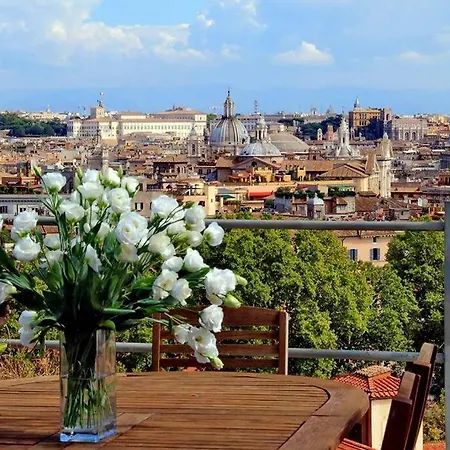 Apartment Sant'onofrio Terrace